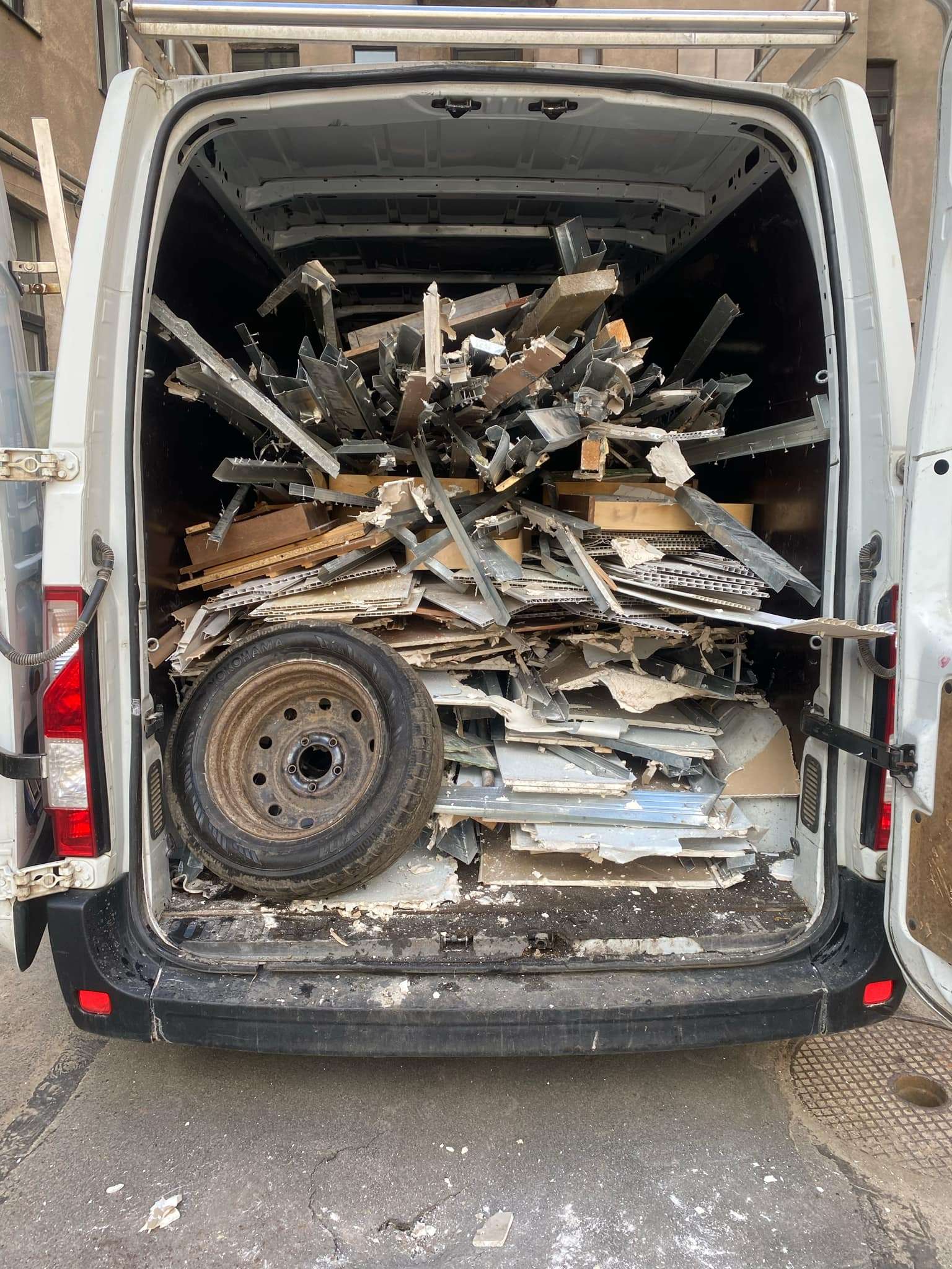 Metāllūžņu izvešana